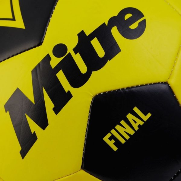 Final 24 Training Football Yellow