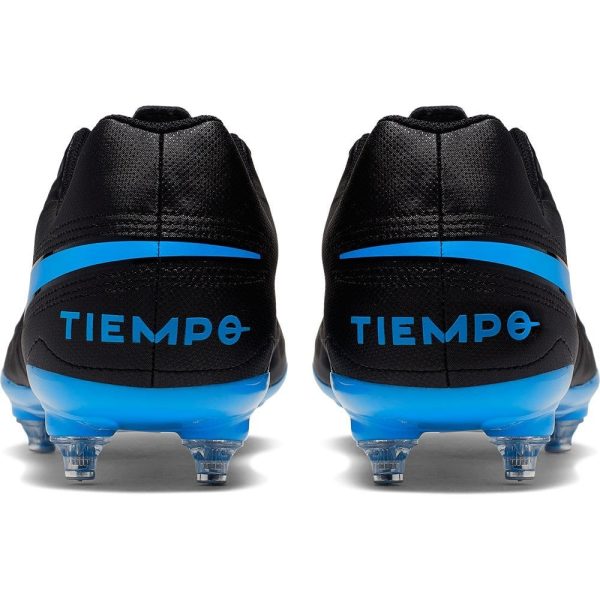Nike Tiempo Legend 8 Club SG