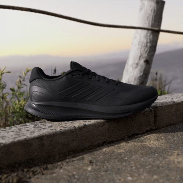 Runfalcon 5 Running Shoes Black