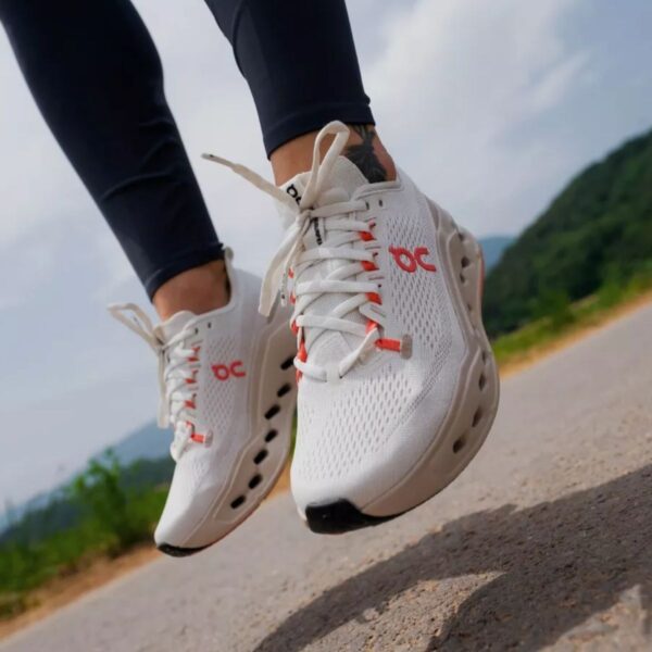 Womens Cloudsurfer Max Running Shoes