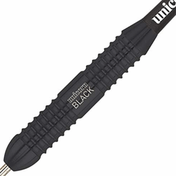Core Plus Black Darts