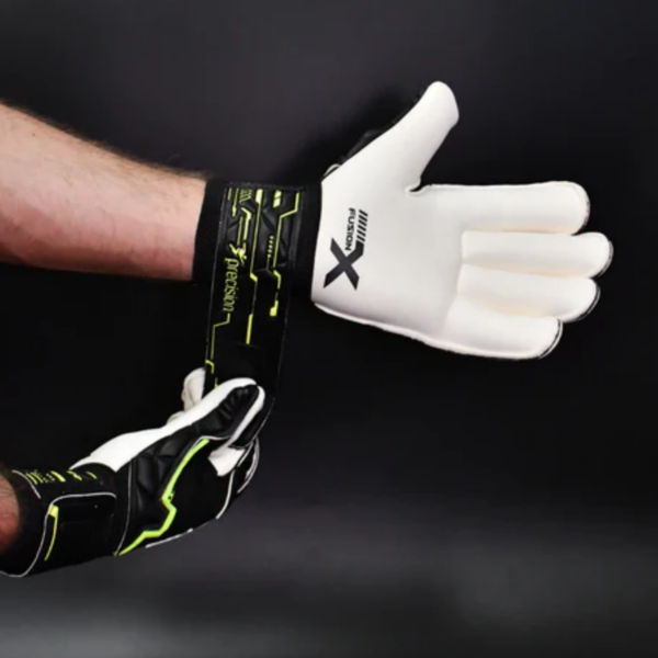 Fusion X Pro Roll Finger Giga Goalkeeper Gloves