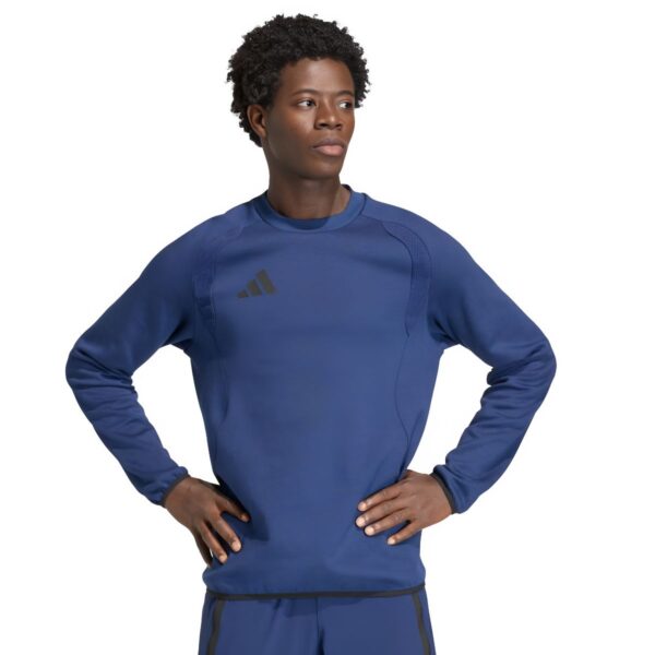Mens Tiro Travel Crew Sweatshirt