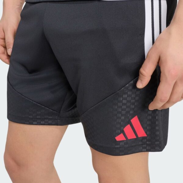 Adults Liverpool FC 26/27 Tiro Training Shorts