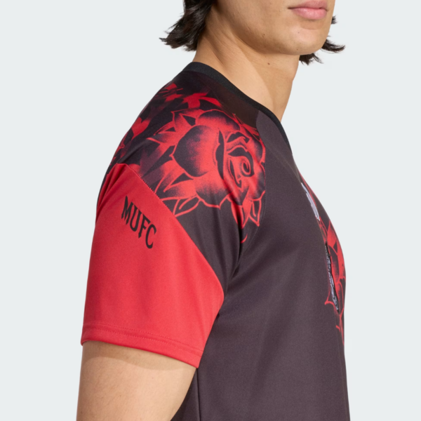 Adults Manchester United 26/27 Pre Match Jersey