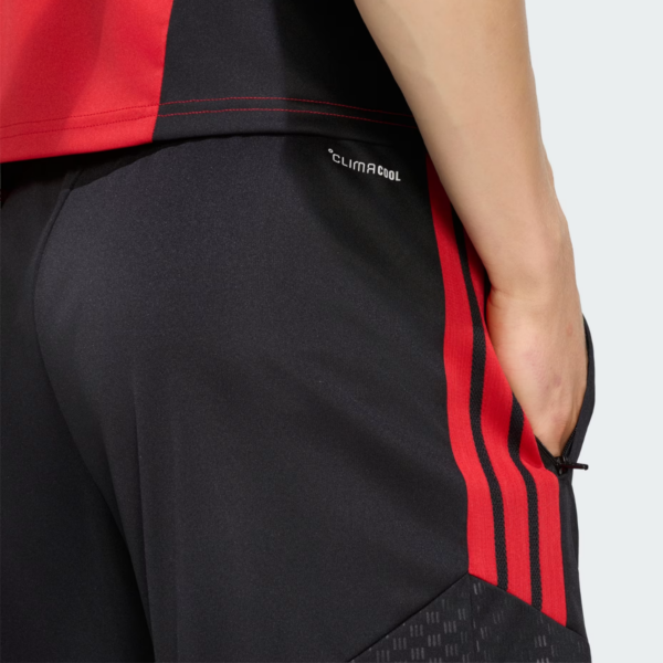 Adults Manchester United 26/27 Tiro Training Shorts